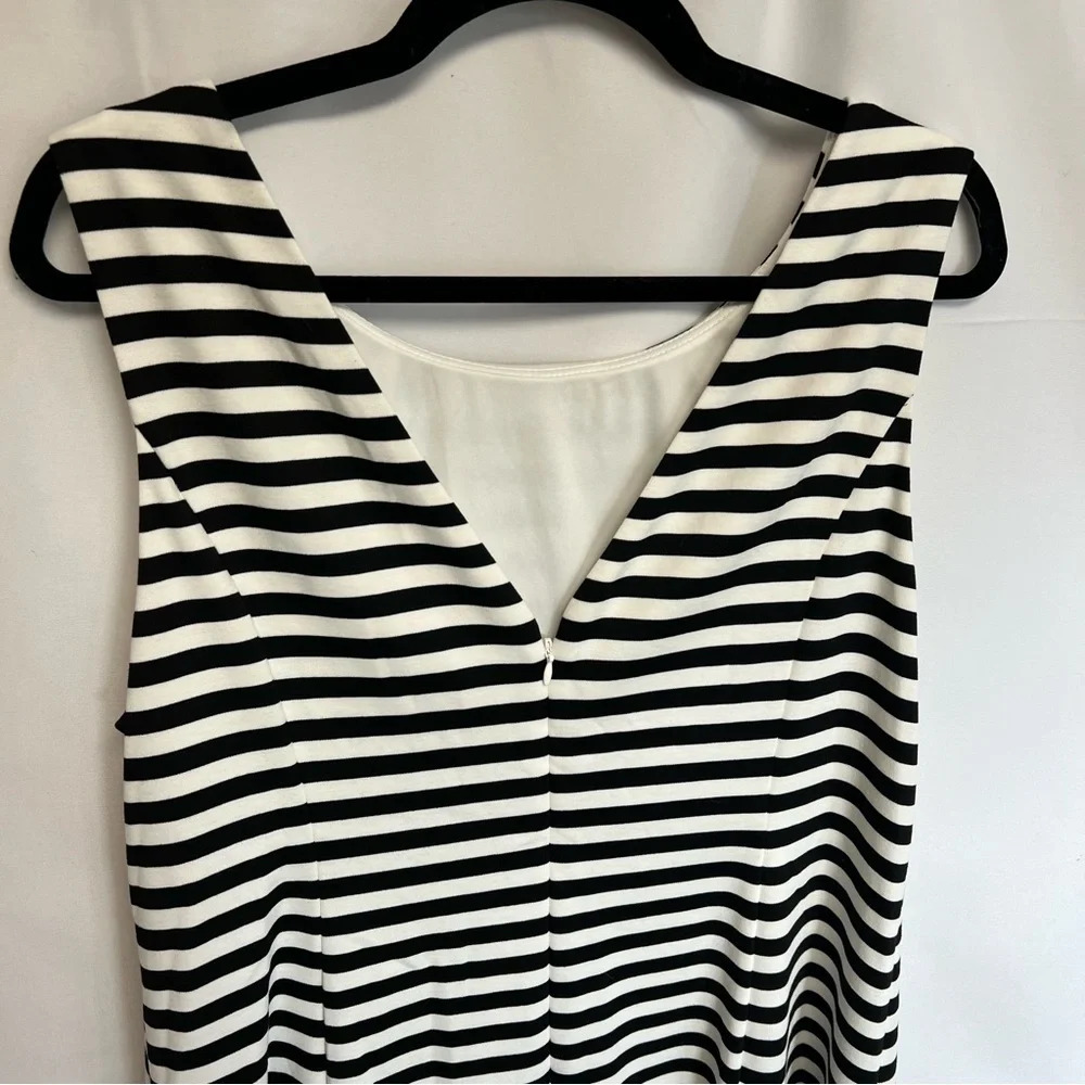 Vince Camuto Sleeveless Knit Sheath Dress Black & White Stripes Size 14W - Picture 7 of 11